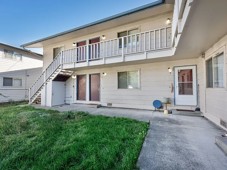 420 S Asbury St — Photo 19