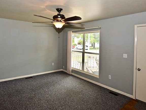 5th image of 1205 Grenada Dr