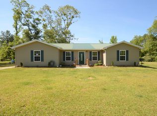 2078 Miller Ln #B, Chipley, FL 32428