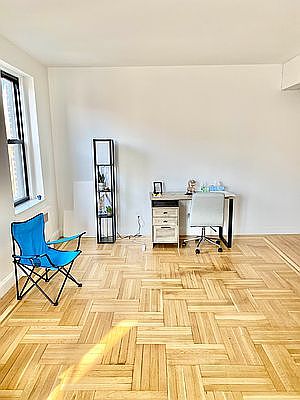 3rd image of 4109 41st St APT 5