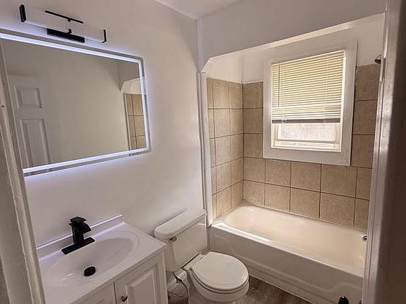 5th image of 27813 Avondale St