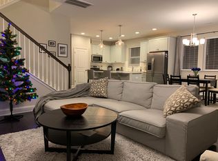 305 Crossland Dr, Chapel Hill, NC 27517