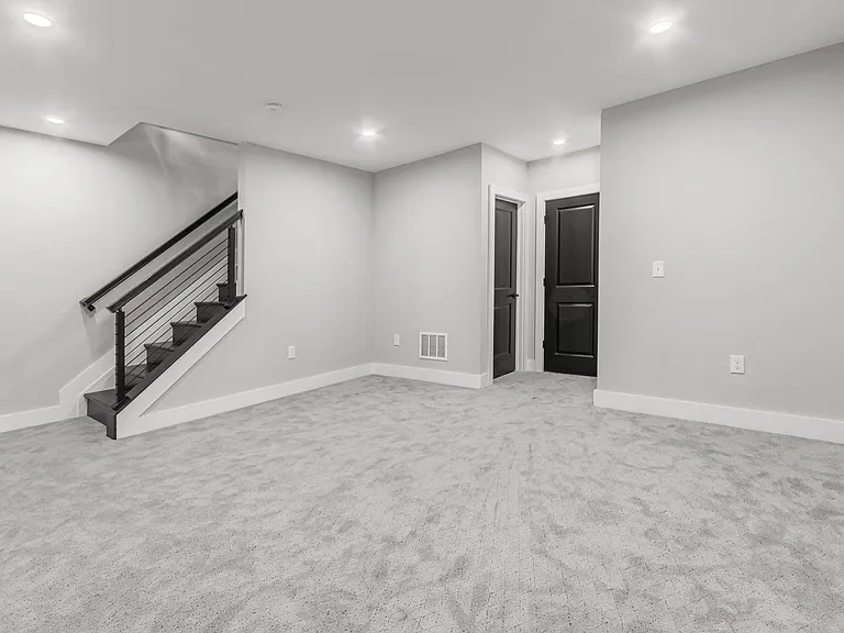 1247 Perry St — Photo 51
