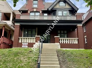 2518 N 1st St #3, Milwaukee, WI 53212