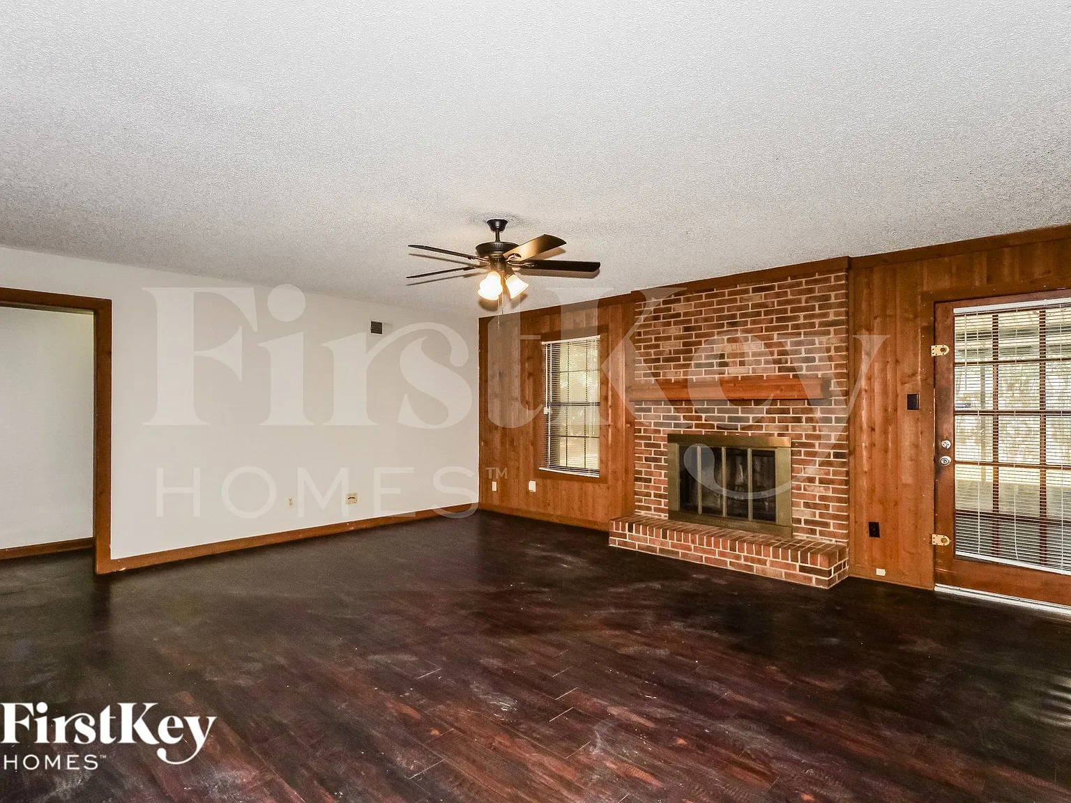 3 bed, 2.0 bath, 1749 sqft, $1,745 — Photo 3