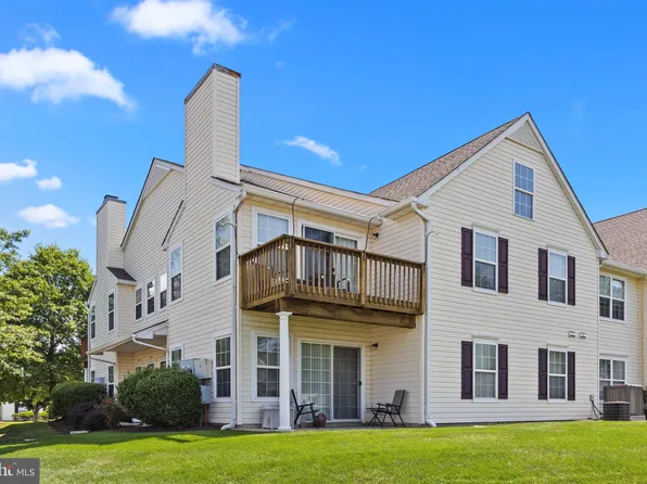 112 Horseshoe Dr #112, Quakertown, PA 18951