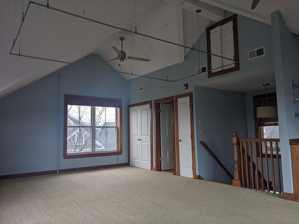 60 Thorpe St Fairfield, CT, 06824 Apartments for Rent Zillow