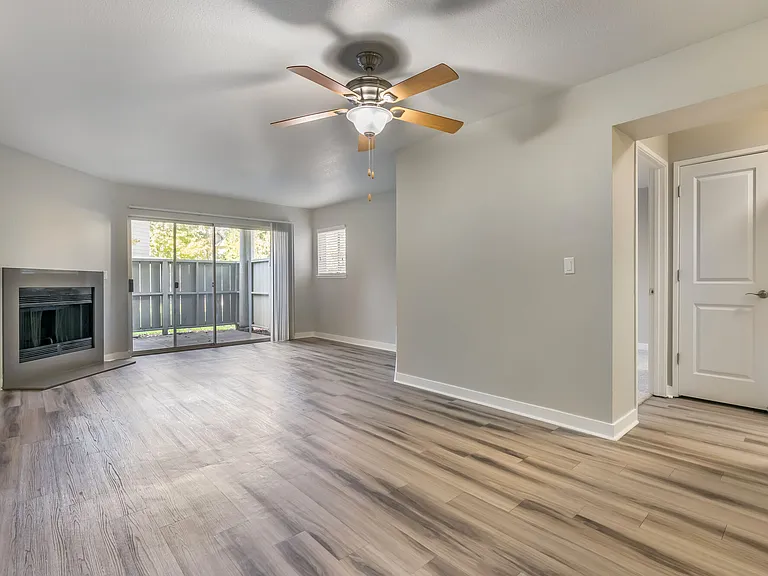 Sterling Pointe — Photo 74