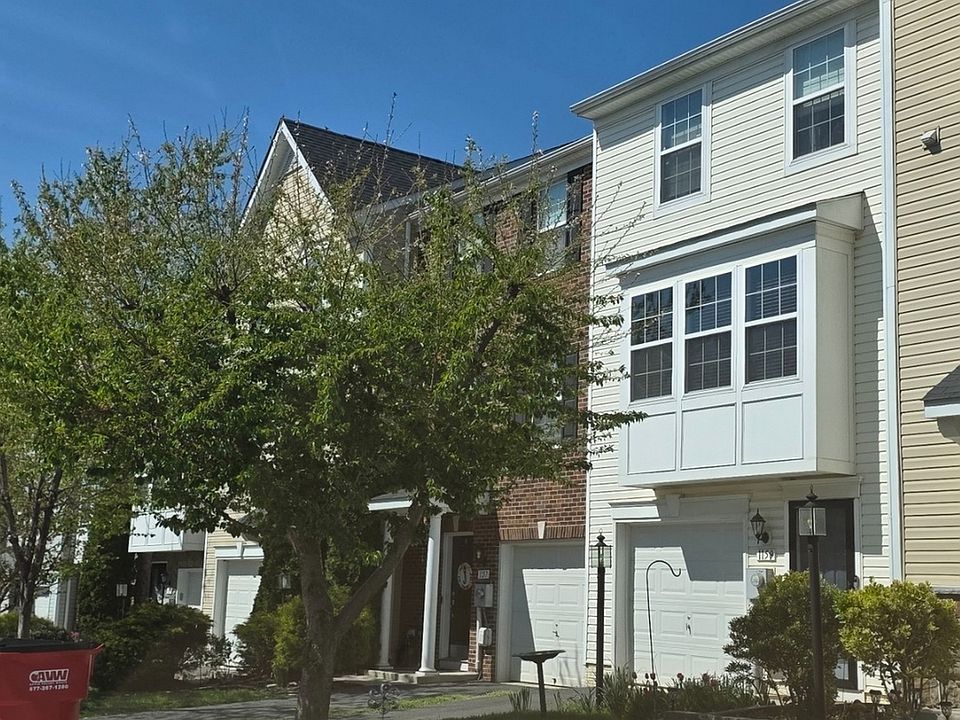 2nd image of 1157 Steed St