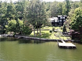 13 Woods Rd, New Fairfield, CT 06812