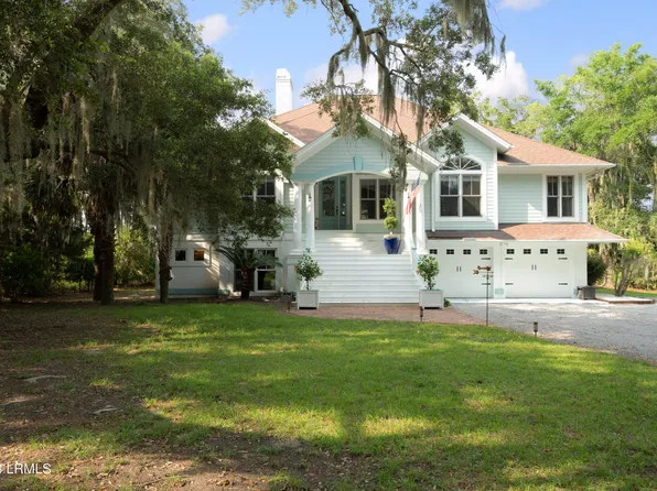 2 Front Street, St. Helena Island, SC 29920