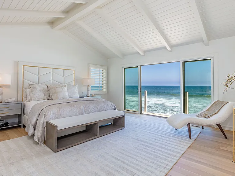 24314 Malibu Rd — Photo 24