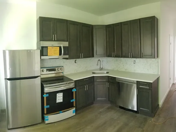 40 5th Ave #1, Troy, NY 12180