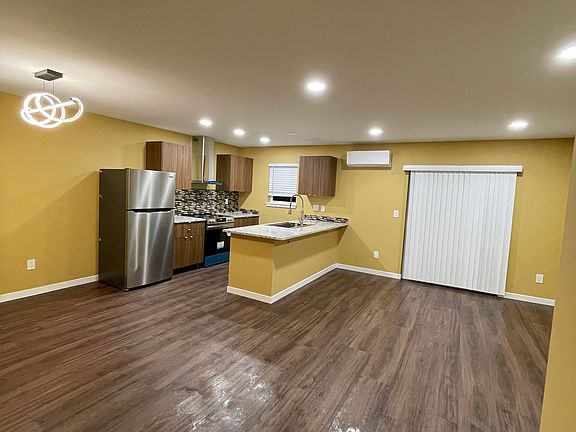 5th image of 5707 NE 74th Ct #B