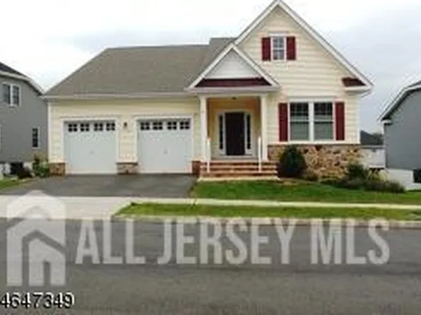 9 Comstock Ln, Skillman, NJ 08558
