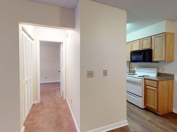 600 Holiday Cir #1AUCMUA