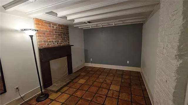 2705 Camp St — Photo 10