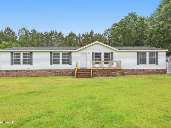 135 Hotel Branch Lane, Richlands, NC 28574