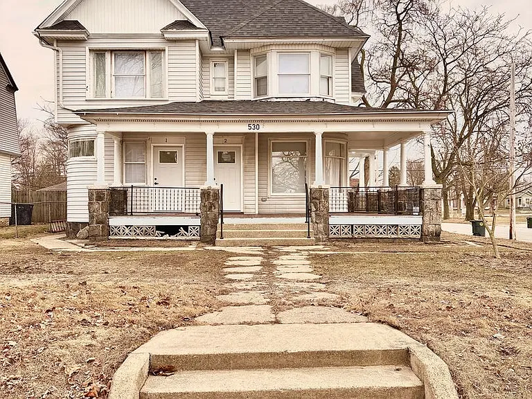 530 S Saint Joseph St — Photo 4