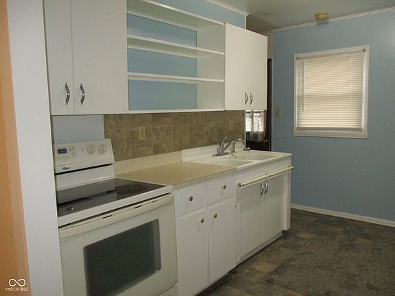 3rd image of 1005 Fairview Ave