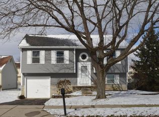 1617 Hillsbury Dr, Galloway, OH