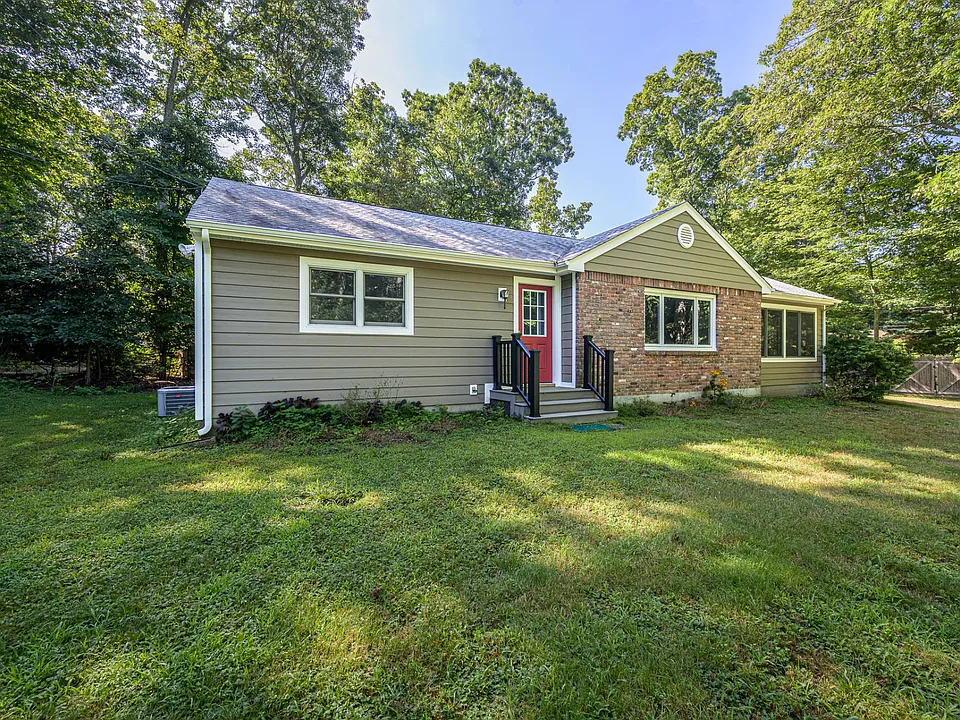 1 Glenview Dr