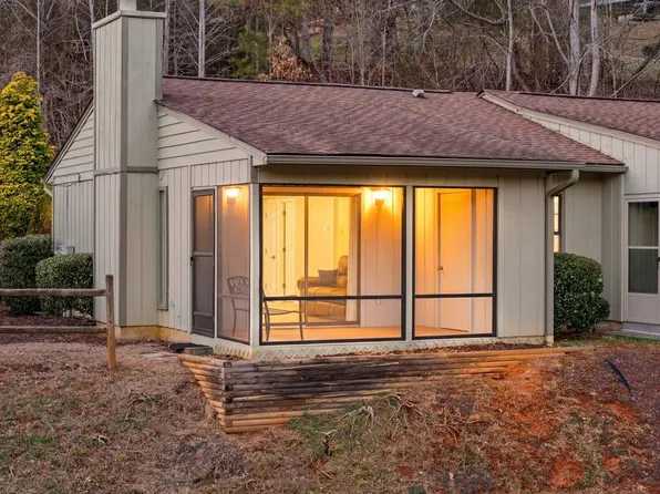 35C Mint Lake Ct W, Franklin, NC 28734