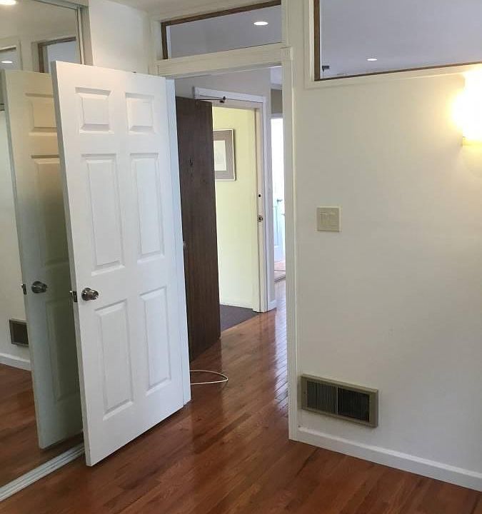 1st image of 25 Sharon St #2I
