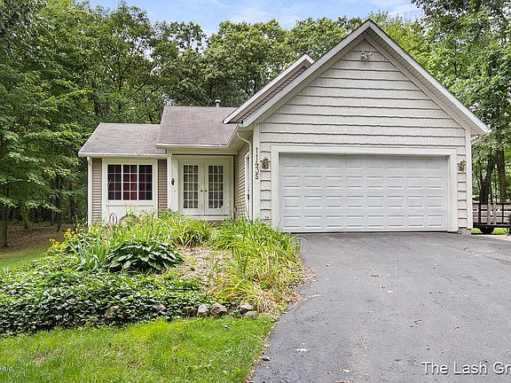 2nd image of 11435 N Bailey Valley Dr NE