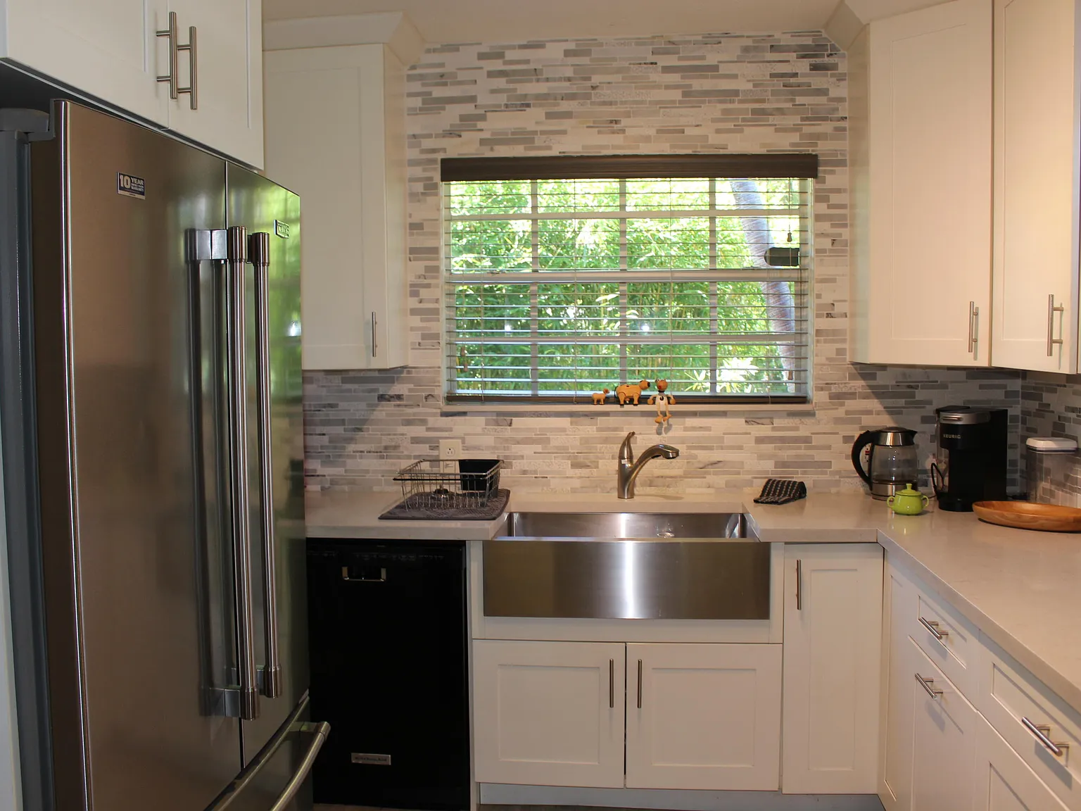 2 bed, 1.0 bath, 1175 sqft, $3,500 — Photo 2