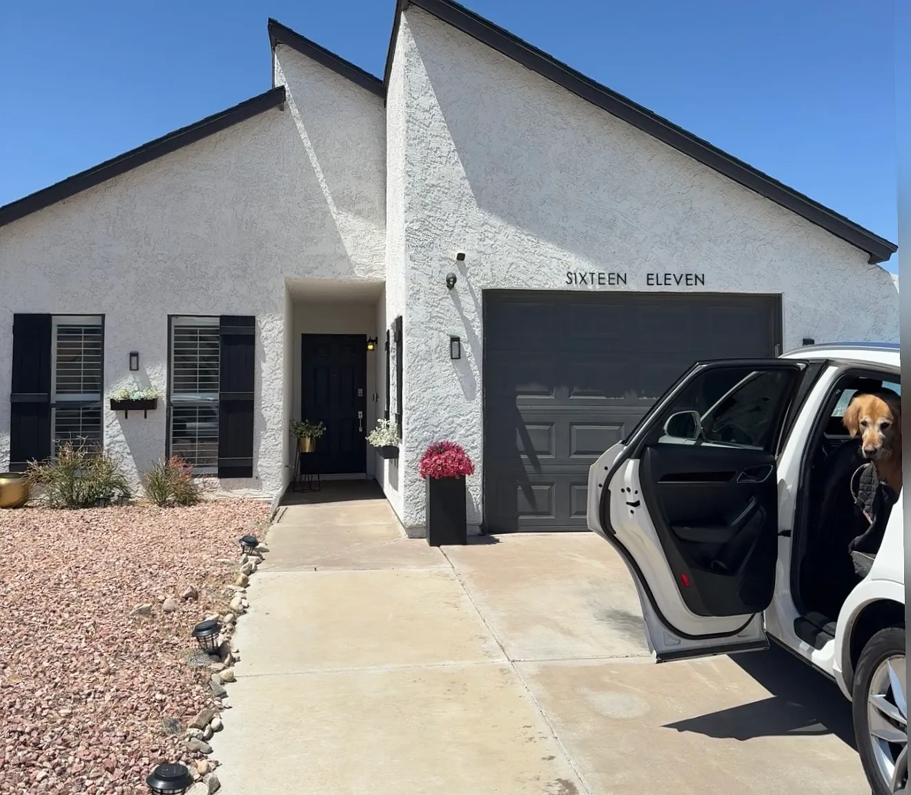 2 bed, 934 sqft, $2,000 — Photo 1