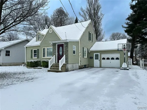 404 Buchanan Rd, Utica, NY 13502