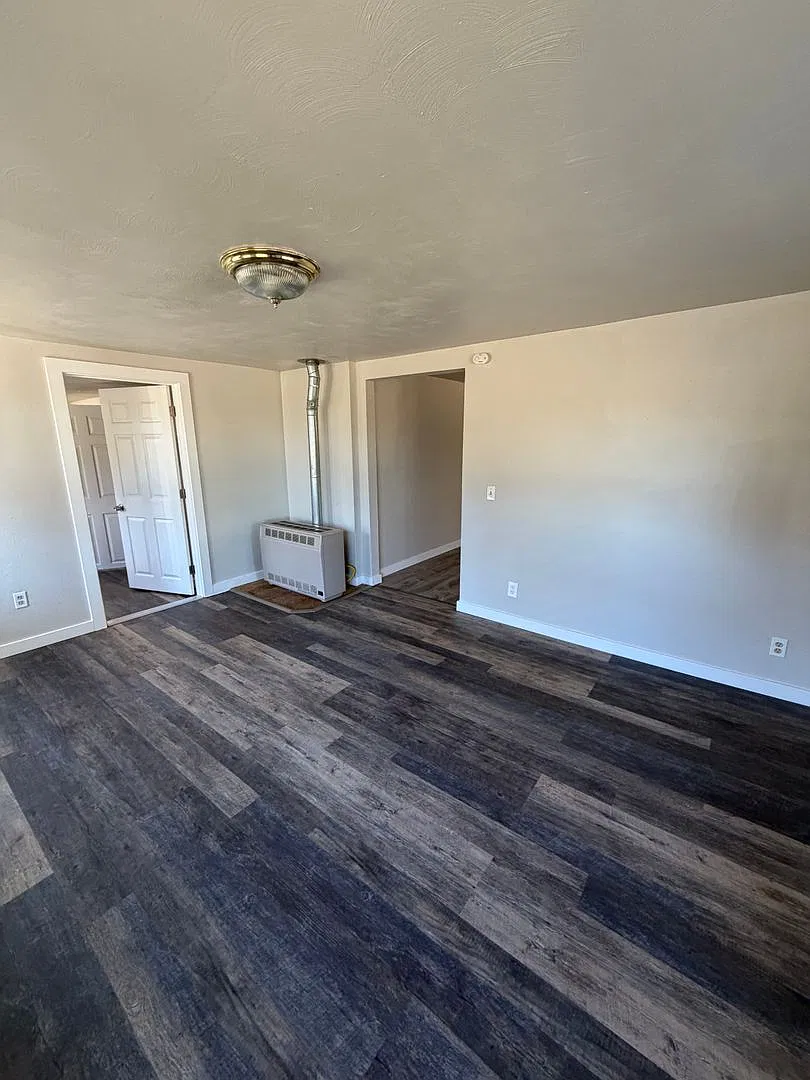 3-bedroom 1 bath House — Photo 3