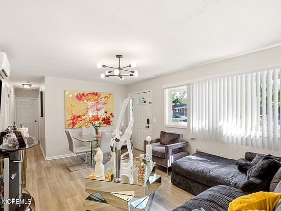 5th image of 2684 Spruce Drive