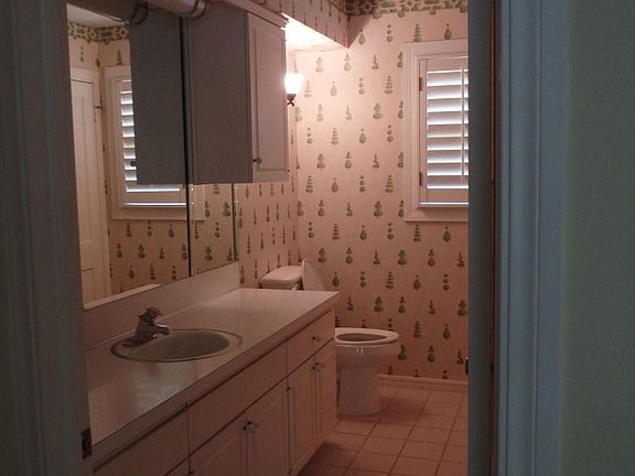 4th image of 311 N Washington Ave