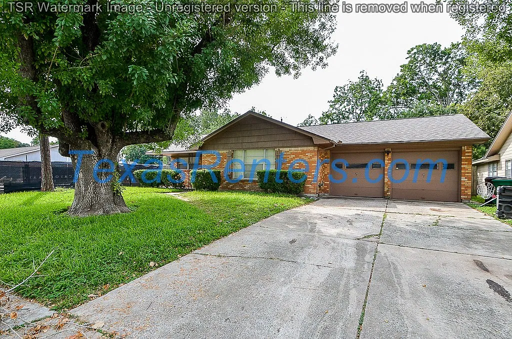 4401 Hummingbird — Photo 1