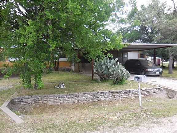 2nd image of 2904 Forest Park Dr