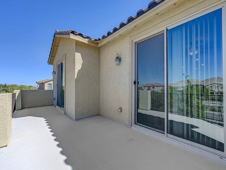 12321 Silvana St — Photo 46