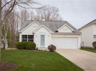 9145 Fern Cv W, Olmsted Falls, OH