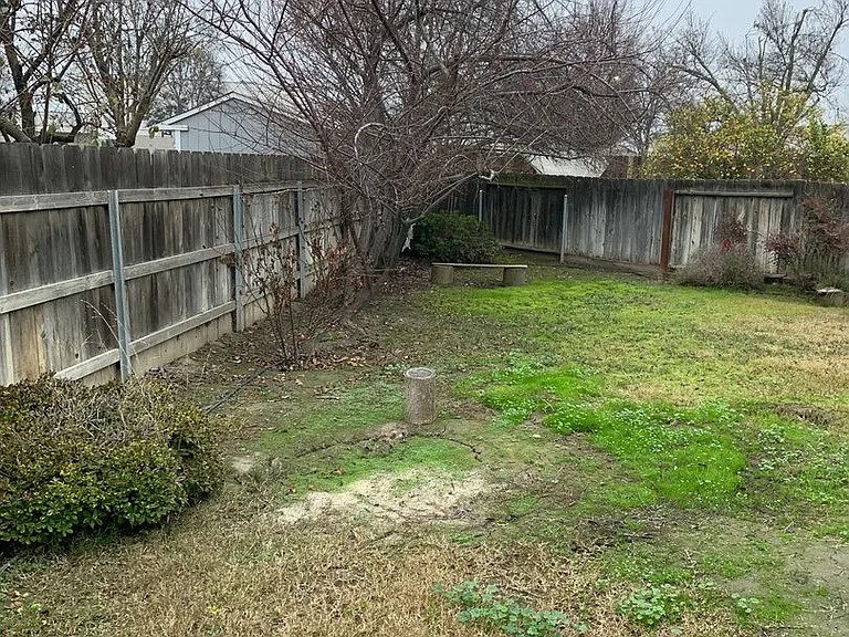 3208 Holly Ct — Photo 22