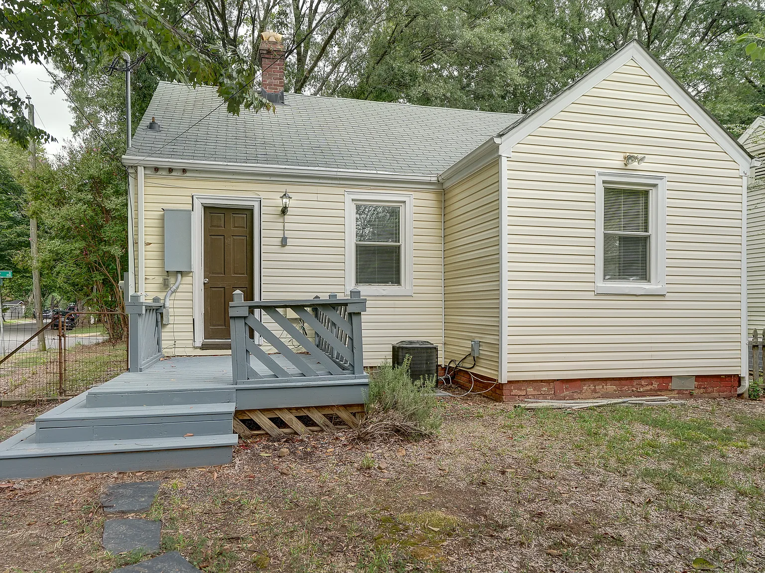 2 bed, 677 sqft, $1,895 — Photo 4