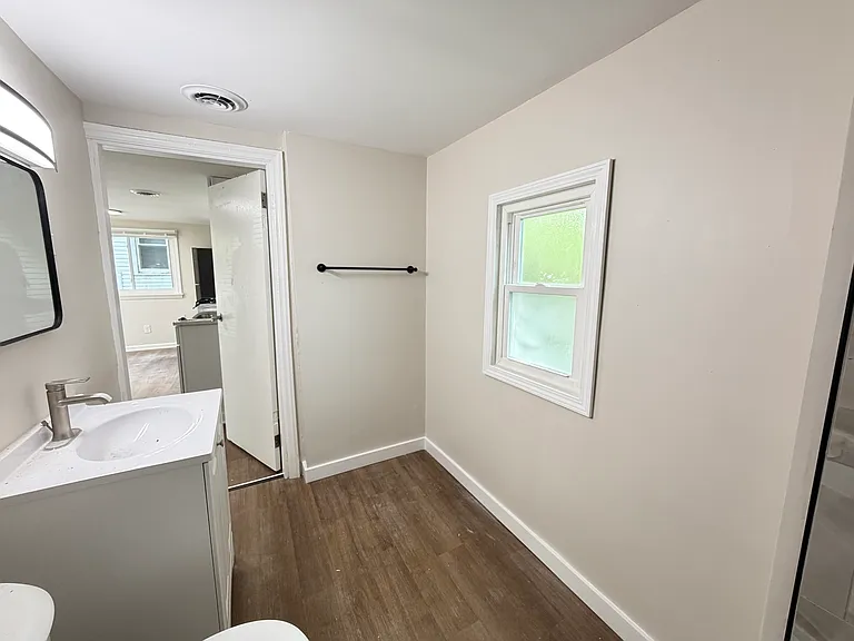 74 Houston St #3 — Photo 6