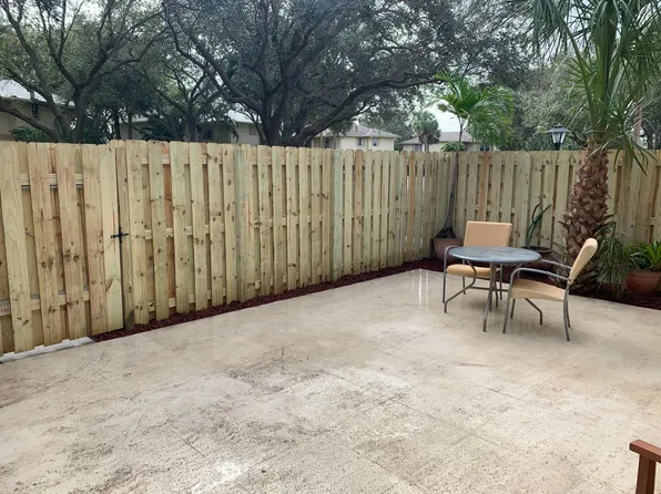 2942 SW 22nd Cir #8A, Delray Beach, FL 33445