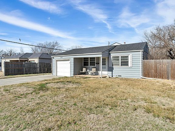 3rd image of 2340 W Rita Ave