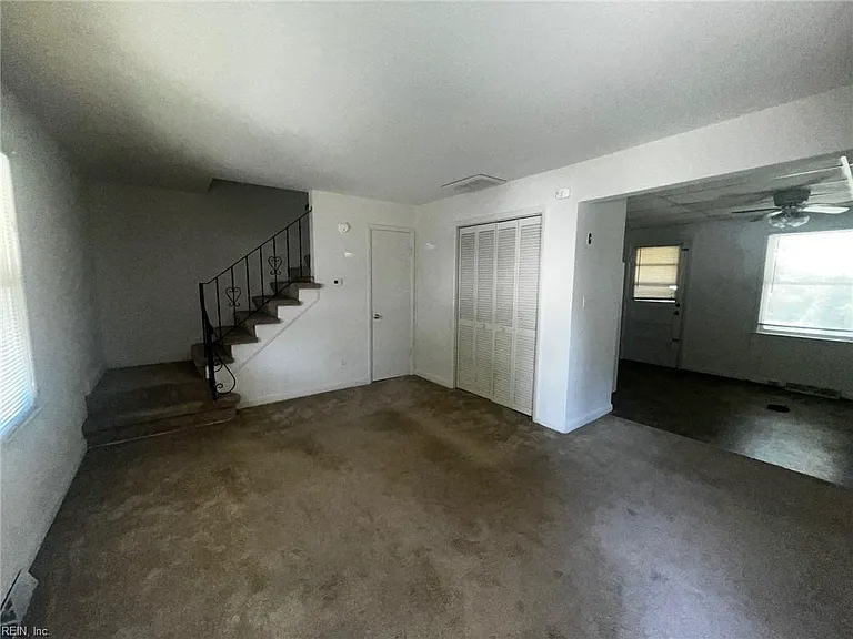 3626 Bart St — Photo 3
