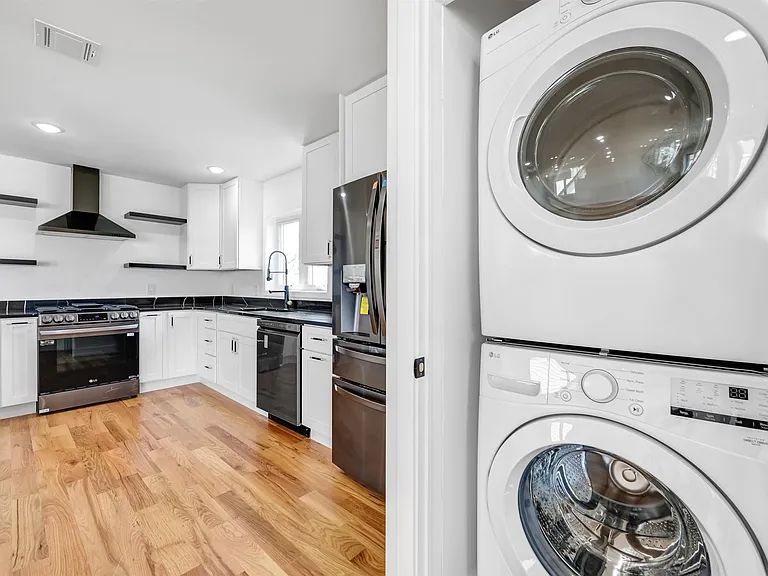 270 Lafayette Ave #2 — Photo 15
