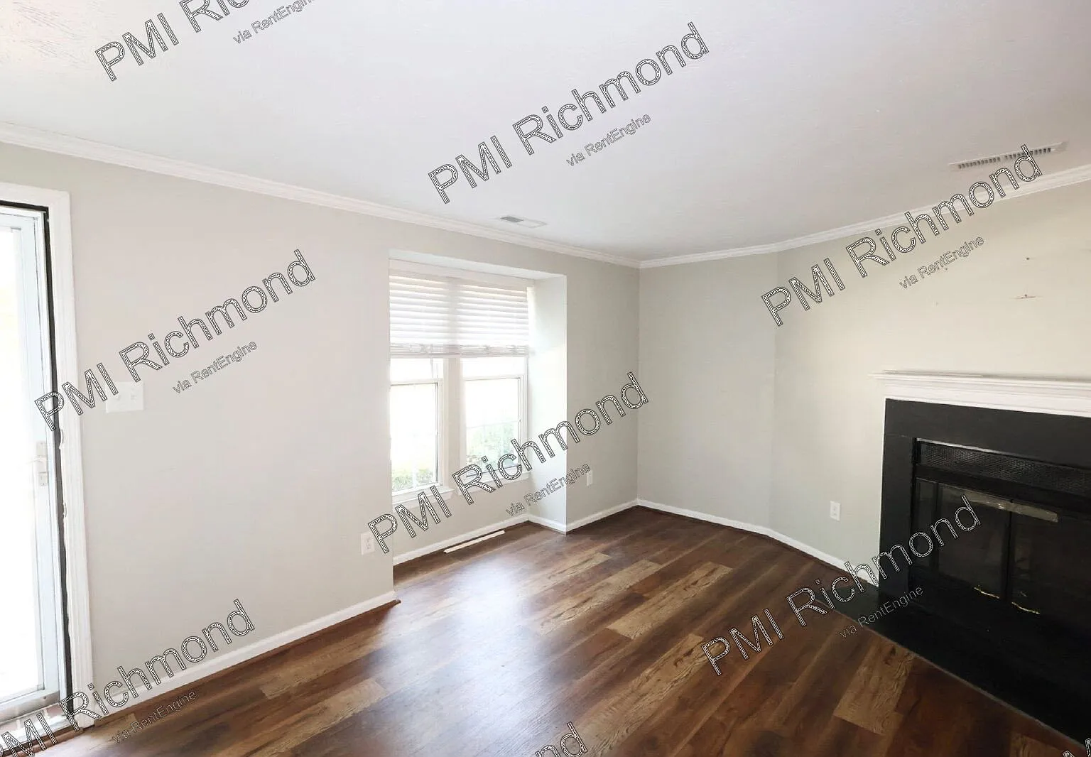 3 bed, 1.5 bath, 1120 sqft, $1,700 — Photo 3