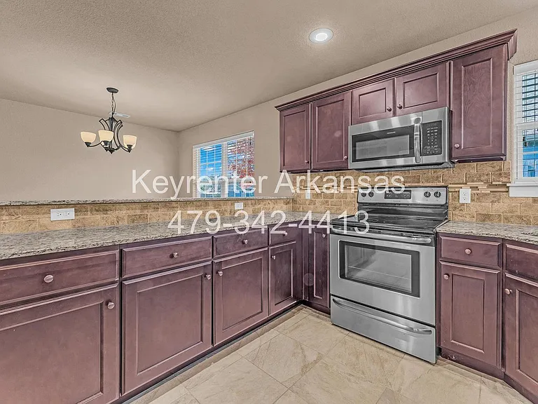 3904 Kirkbridge Pl — Photo 11