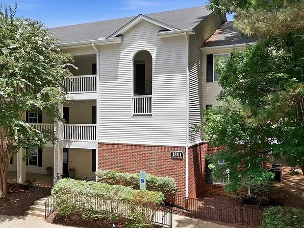 1801 Trailwood Heights Ln, Raleigh, NC