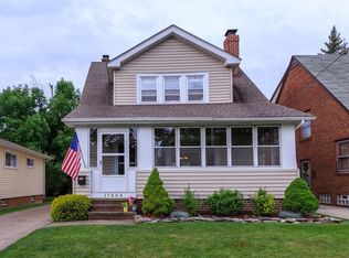 17404 Tarrymore Rd, Cleveland, OH 44119